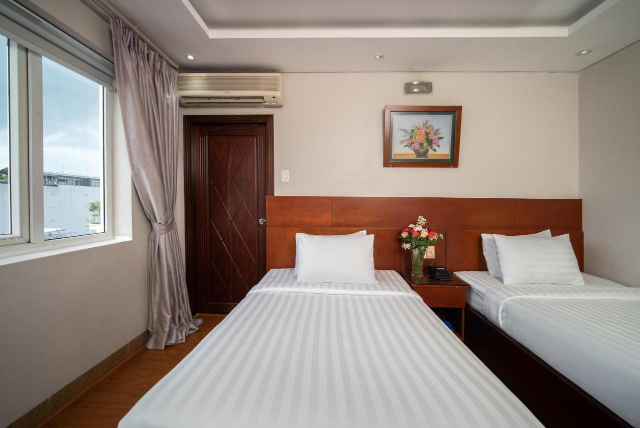 Van Ha Hotel Thành Pho Ho Chí Minh Esterno foto