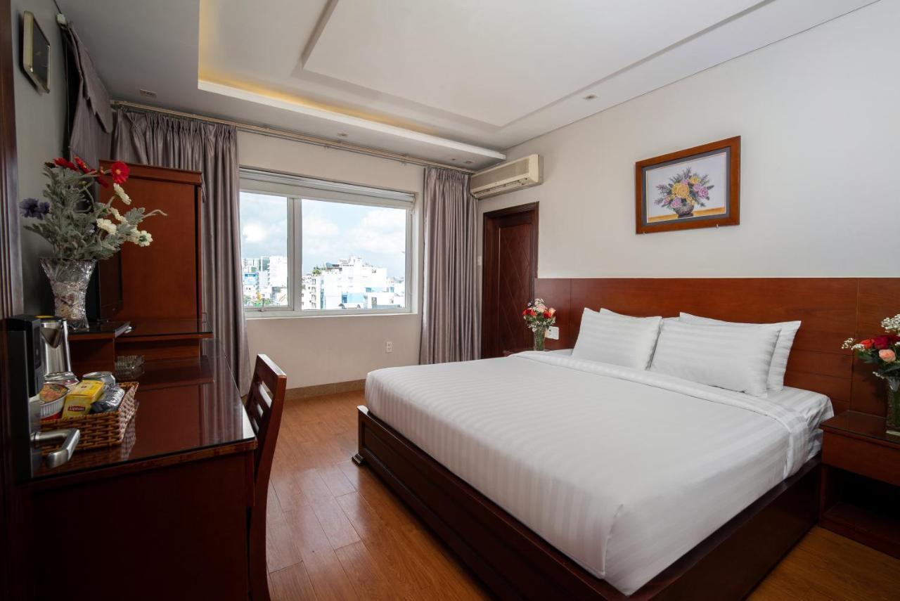Van Ha Hotel Thành Pho Ho Chí Minh Esterno foto