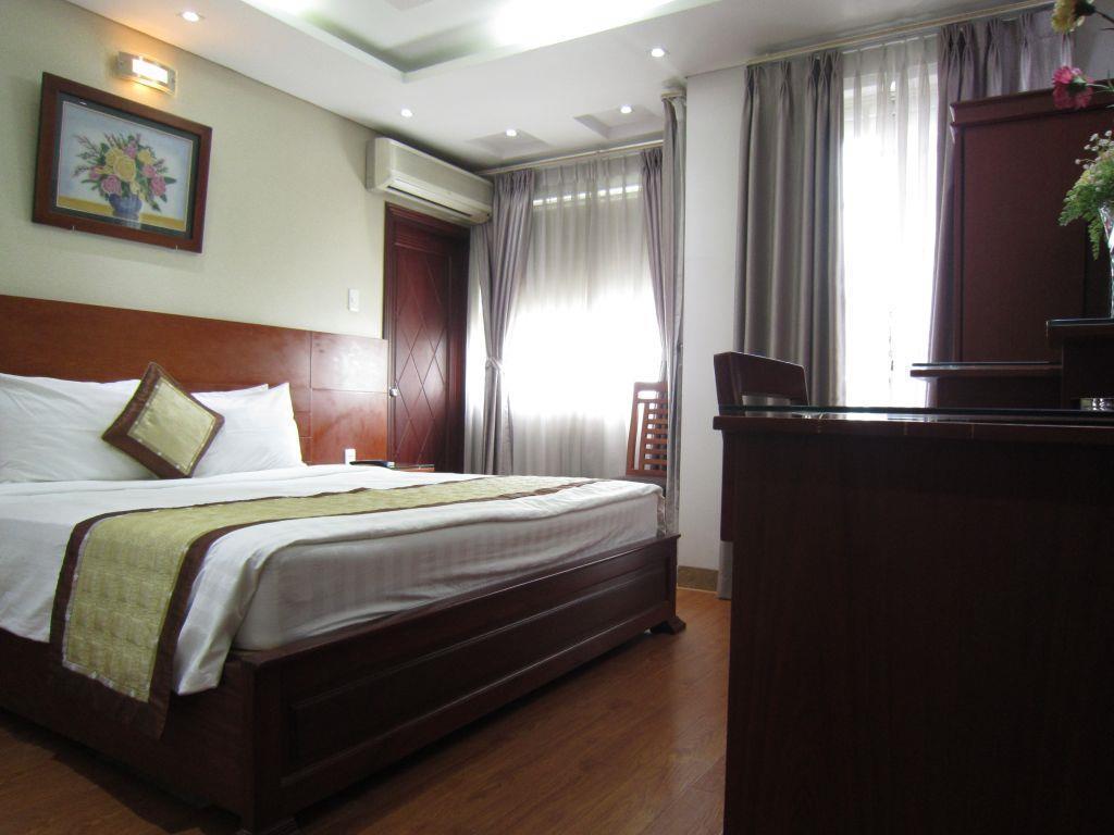 Van Ha Hotel Thành Pho Ho Chí Minh Esterno foto