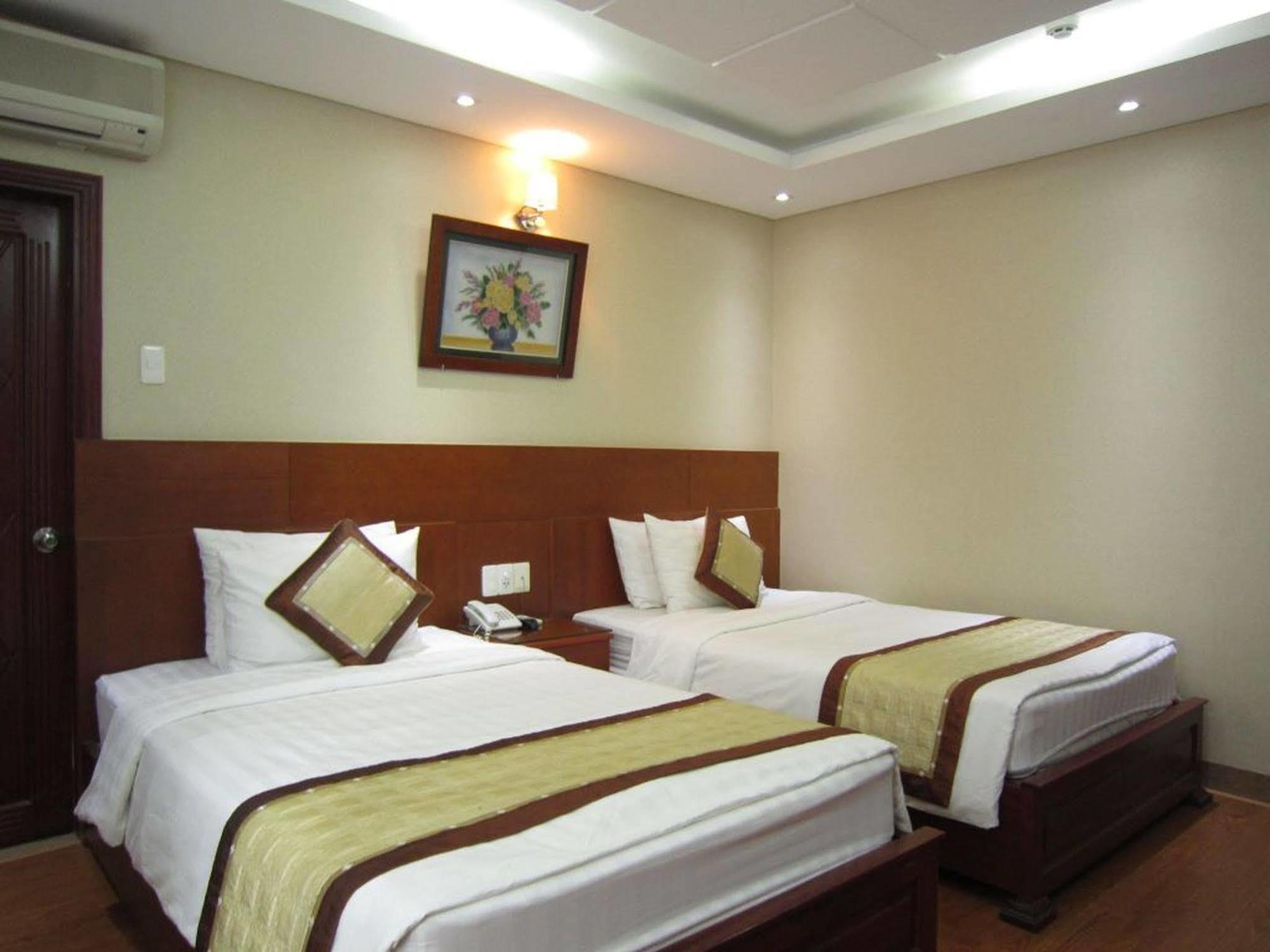 Van Ha Hotel Thành Pho Ho Chí Minh Esterno foto